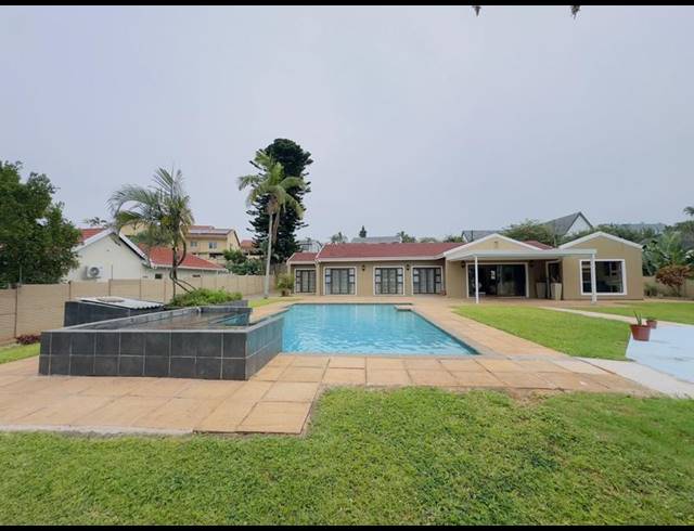 4 BEDROOM HOUSE FOR SALE IN LA LUCIA